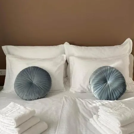 One Bedroom With Balcony And View * زادار