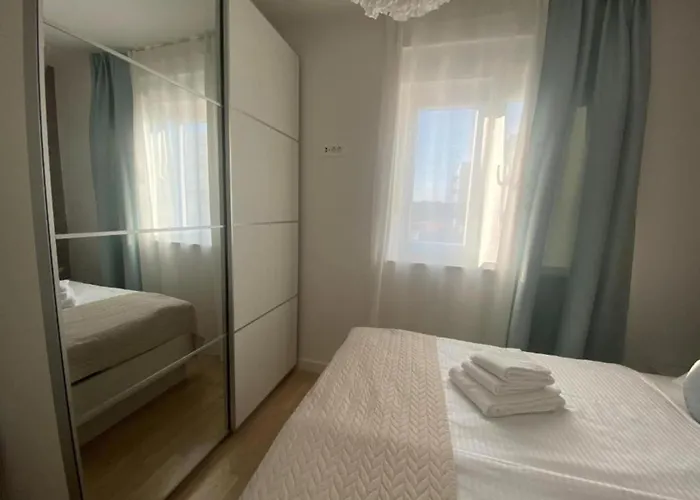 One Bedroom With Balcony And View Zadar